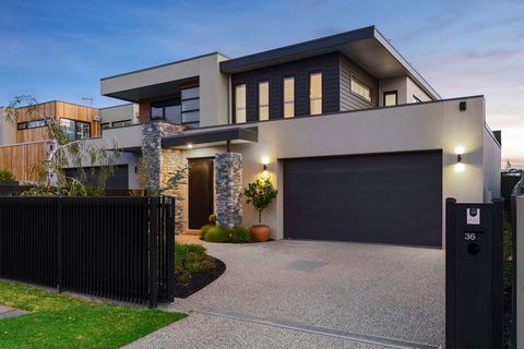 Inspired by its idyllic coastal environs, this as-new custom-designed three-bedroom contemporary residence celebrates Mornington’s relaxed beachside lifestyle with organic materials, luxurious appointments and a harmonious floorplan integrating indoo...