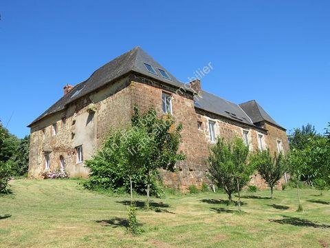 YA 1279 Enjoying a beautiful country of about 9 hectares, a beautiful house with a living area of 485 m², whose origin dates back to the 17th century. This house has been restored to the smallest detail by offering very spacious rooms. Very quietly l...