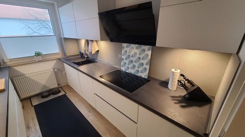 Welcome to this stylishly furnished three-room apartment! This modern apartment has a bright living room, a cozy bedroom, a study and a fully equipped kitchen with all amenities. Enjoy the convenience of WiFi, a smart TV and a washing machine right i...