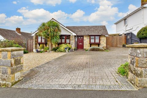 This is an immaculate, three-bedroom property in the heart of the popular village of Gurnard, that since purchased has undergone a total renovation and extension by a third of its size.   It boasts a private driveway with ample parking for numerous v...