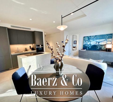 This exquisite apartment is located in Palma, near Portixol, on the 3rd floor of a luxury residential complex with concierge service, gym with golf simulator, sauna, large communal pool, underground parking and several elevators. The constructed area...