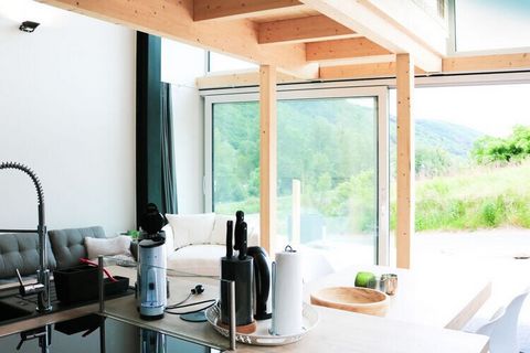 MOSEL CHALETS. MODERN ARCHITECTURE, SUSTAINABLE CONCEPT, LIGHT, SUN AND A DREAMY VIEW OF THE VINEYARDS