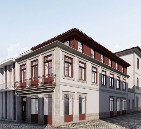 Building with approved project for 4 fractions in the center of Porto The project includes the rehabilitation of the building with an increase of one more floor. Ground floor - Shop (does not belong to the building) 1st Floor - 2 T1 apartments 2nd Fl...