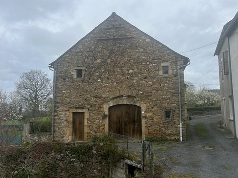 Maison de Village avec Grange en Pierre - LEDERGUE