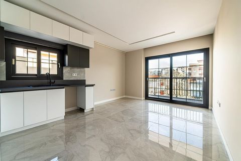 IN THE RIGHT CENTER OF THE CITY 2+1 AND 1+1 OPTIONS EASY ACCESS YOU CAN ALWAYS LIVE IN PEACE AND SECURITY WITH ITS ROOM SIZE AND SPACIOUSNESS. EXTREMELY MODERN IF YOU WANT TO SEE OUR FLATS, WHICH ARE FIRST CLASS IN COMFORTABLE MATERIALS AND WORKMANSH...