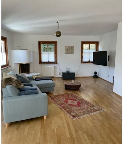Beautiful holiday home with its own large garden above the roofs of Bad Reichenhall. Very sunny and quiet location, framed by 9 different mountains, fantastic views from every window. A large sun terrace invites you to linger. Wave area in the baseme...