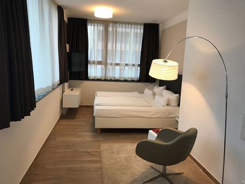 These modern, first-class apartments are located in a convenient, central location Newly built business apartments a few years ago soundproof, air-conditioned and fully equipped. At around 33 Square meters there is a small but fully equipped kitchen ...