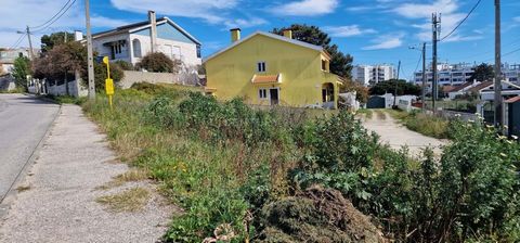 Il a atteint le marché. -Ce terrain est une opportunité unique pour ceux qui recherchent un espace pour construire la maison de leurs rêves, avec une surface d’implantation de 144,9 m2, vous pouvez construire une villa de 2 étages avec une surface de...