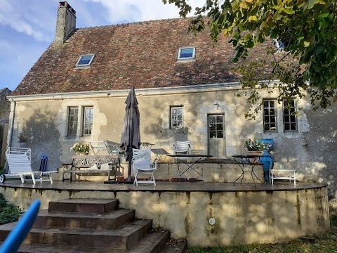 PARC NATUREL RÉGIONAL DU PERCHE (Orne) 160 km from PARIS, in a small peaceful hamlet, close to the woods and not far from BELLEME, charming restored LOGIS with the appearance of a small manor. On the raised ground floor: entrance hall with wooden sta...