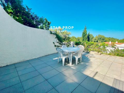 STAR PROP, the Premium real estate agency in Llançà, is pleased to present this stunning property in one of the most beautiful areas of the town, Cap Ras. This beautiful apartment with a spacious terrace and sea views has everything you need to make ...