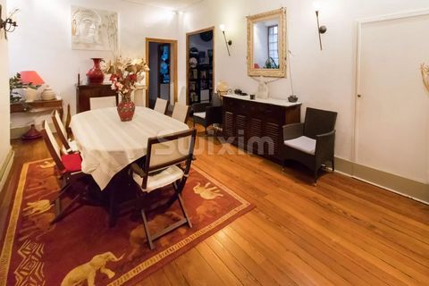 Ref 67431GM: Magnificent apartment on the 2nd floor of a small secure condominium, ideally located in the heart of the town of Autun. With its 6 rooms, including a spacious living room, a large master suite with dressing room and an equipped kitchen,...