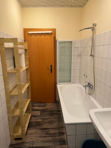 We rent a beautiful furnished and fully equipped apartment with 97sqm in the heart of Laage near Rostock. The apartment can be rented for up to 7 people per month (warm and all in). The apartment has a maximum occupancy of up to 7 beds (3 double room...