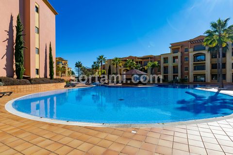 Fantastic two bedroom apartment in a touristic condominium in Vilamoura. Comprising an open-plan living- and dining room, very spacious and with large windows, filling the space with plenty of sunlight. The living- and dining areas creates a welcomin...