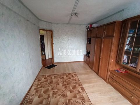 1697804 Продается 2-х комнатная квартира S 45,9 кв. м с кухней 6 кв. м на 5 этаже 5 этажного дома в 15 минутах ходьбы от метро Академическая. Во дворе тишина и свежий воздух, парадная ухоженная, соседи хорошие. !!!Сбербанком квартира проверена и гара...