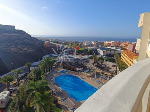 Excelente oportunidad de inversión. Magnífico apartamento tipo ático ubicado en el edificio Gigansol del Mar, un residencial exclusivo muy tranquilo situado en la entrada del pueblo de Los Gigantes, a pocos minutos del puerto deportivo, la playa y el...