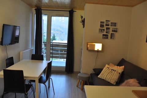 Diese studio in Les Deux Alpes mit hat eine Kapazität für 4 personen. Unterkunft Unterkunft hat 23 m² befindet sichbequeme und geräumige, mit Blick auf die Berge. Die Unterkunft befindet sich 100 m von der Skipiste und it is located in a in einer ide...