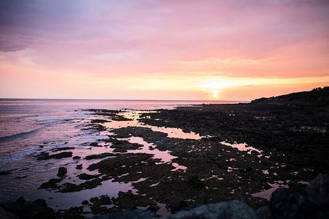 La Résidence Port Bourgenay - maeva Home est située à Talmont-Saint-Hilaire, en Vendée, à seulement 9 km des Sables-d'Olonne. C'est un véritable domaine de 90 hectares entouré d'une pinède et donnant directement sur un lac. La résidence piétonne est ...