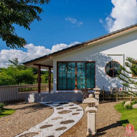 Discover your dream home in Chiang Mai! Lanna Lakeview offers an incredible opportunity to own a 3BR, 2BA house with breathtaking mountain views and a prime lake front location. Prices starting at just 2.39 MB, this Japanese-style single-Storey house...