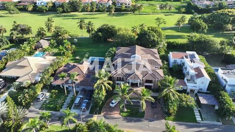 Majestätische Villa mit 7 Schlafzimmern auf dem Golfplatz Cocotal in Punta Cana, mit Zugang zum Privatstrand des Meliá Hotels, All-Inclusive-Vorteilen des Resorts und Golf, Clubhaus und Beach Club. Die Villa wird für mehr als 2000 Dollar pro Tag verm...