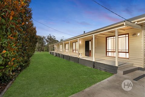 Set on nearly an acre (approx. 3,968sqm), this charming weatherboard home combines space, functionality, and character. Featuring four bedrooms, including a spacious master with ensuite, two bathrooms, and multiple living areas, it offers comfort for...