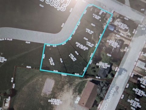 Discover a rare opportunity in Campbell's Bay, the heart of the Pontiac region, with five prime residential building lots. Each parcel comes equipped with town water and septic availability, offering the perfect canvas for your dream home. Located in...