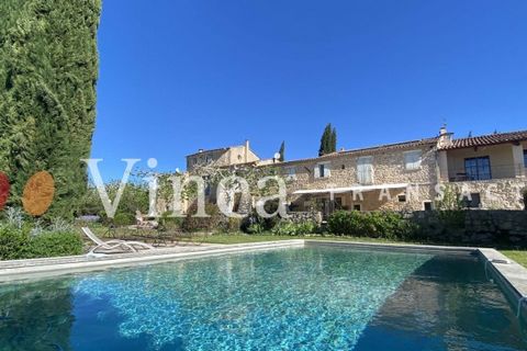 Just 35 minutes from Aix-en-Provence, this stone bastide offers an exceptional setting for wine tourism. Situated in the foothills of the southern Luberon, it boasts breathtaking views of Mont Sainte-Victoire and the Durance River, in a peaceful sett...