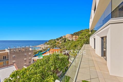 RARE! New luxury building overlooking Cap d'Ail's Marquet beach and just a few minutes' walk from Monaco's Fontvieille district. Currently divided into 4 large independent flats: Ground floor: 5 rooms 183 m², terrace/garden 119 m². Ground floor: 4 ro...