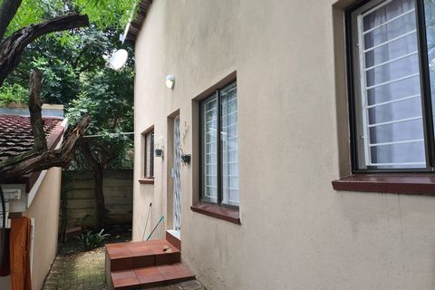 Discover this conveniently located apartment, just 500 meters from Rob Ferreira Hospital, Nelspruit  Primary School, and Sonpark Spar. 1.6 Km from Lowveld High School and Hoerskool Bergvlam. The unit offers 2 bedrooms, including a main bedroom with a...