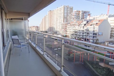 Apartment with 1 bedroom and sleeping area located in Albert I avenue. Sea view from the living room. Located amidst the bustling streets of Nieuwpoort's captivating coastal town, this exceptional apartment epitomizes the epitome of modern comfort an...