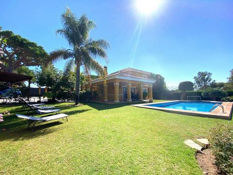 Beautiful detached villa situated in one of the best areas of Marbella, between El Rosario and Elviria. Very quiet urbanization of individual houses very close to English International College. This house has 5 bedrooms with 3 bathrooms, fully equipp...