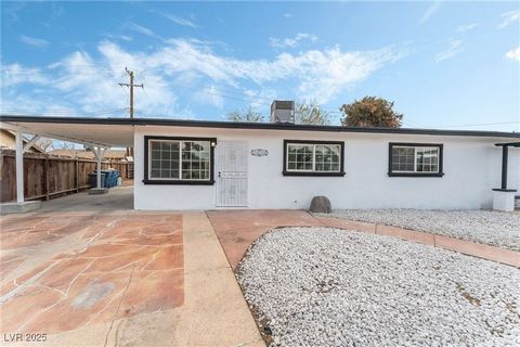 AMAZING OPPORTUNITY IN THE HEART OF NORTH LAS VEGAS, 3 BEDOOM 2 BATH, FULLY GATED FRONT ANC BACKYARD, RV PARKING OR PARKING FOR TOYS , PULL THROUGH CARS TO THE BACKYARD, RECENTLY PAINTED INTERIOR AND EXTERIOR, NEWER WINDOWS, NEW LANDSCAPE ROCK , WATE...