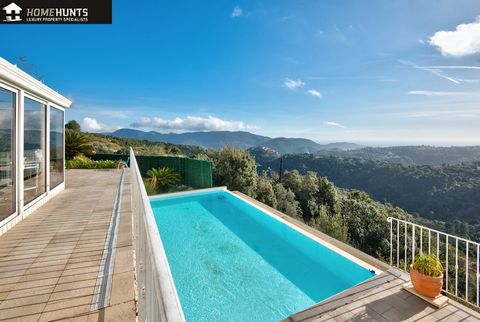 FALICON - FAMILY HOME WITH MAJESTIC VIEWS DOWN TO THE SEA Come and discover this beautiful villa facing south of 185m2 built in 2011 on a plot of 1300m2 on the heights of Falicon, offering real comfort and absolute calm. This house in excellent condi...