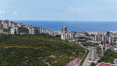 Недвижимость с Потрясающим Видом на Море в Йомре, Трабзон Недвижимость расположена в Кашюстю – центральном месте района Йомра в Трабзоне. Кашюстю находится рядом с такими социальными объектами, как аэропорт, больница, университет, кафе и торговые цен...