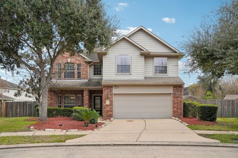 Nestled in a peaceful cul-de-sac, this 4-bedroom, 2.5-bath home sits on an expansive 14,811 sqft lot. The property provides plenty of outdoor space for relaxation and recreation with a recently extended outdoor patio. The home features gorgeous wood ...