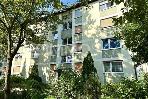 Appartement moderne de 3 pièces avec balcon et cuisine ouverte Bienvenue dans votre nouvelle maison ! Ce charmant appartement de 3 pièces près de la Gustav-Adolf-Straße offre tout ce dont vous avez besoin pour une vie confortable et moderne. L’appart...