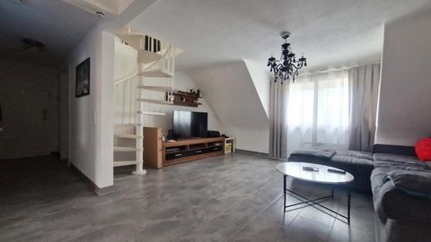 Hier wordt u een goed onderhouden 3 kamer appartement aangeboden in de leuke wijk Obertürkheim. Het appartement is gelegen op een rustige locatie in een achtergebouw met nog eens 7 partijen. Obertürkheim maakt indruk met zijn landelijke karakter, het...