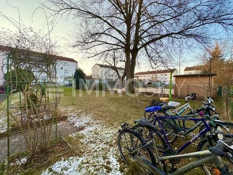 Slimme investering: 1-kamerappartement in Schwabach Dit aantrekkelijke 1-kamer appartement in Schwabach biedt een ideale optie voor zowel investeerders als eigenaar-bewoners. De ruime woon-slaapkamer is flexibel in te richten en biedt voldoende ruimt...