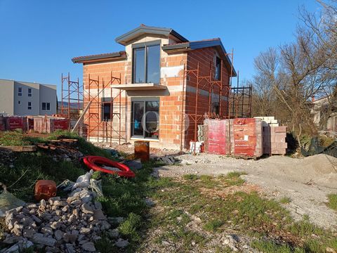 Location: Primorsko-goranska županija, Jelenje, Dražice. ID CODE: 5440 Igor Zubović Suradnik u procesu obuke Mob: 0992770405 Tel: 051 403 771 E-mail: igor@joda-nekretnine.hr www.joda-nekretnine.hr