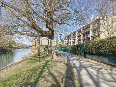 Dans un cadre exceptionnel, au cœur d’un environnement calme et verdoyant, découvrez cet appartement F3 de 62 m², situé dans une résidence sécurisée en pierre de taille, face à la Marne. L’appartement bénéficie d’une double exposition, offrant une be...