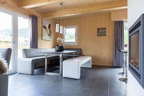 “Ervaar de ultieme alpine ontsnapping in ons ruime chalet van 115 m², dat comfortabel plaats biedt aan maximaal 10 gasten. Dit exclusieve vakantiehuis is de perfecte combinatie van luxe en comfort en beschikt over een eigen hot tub voor ultieme ontsp...