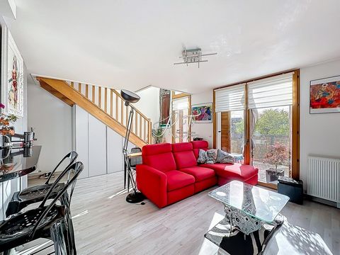 DUPLEX sans VIS-A-VIS PROCHE TOUTES COMMODITES