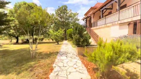 Maison de 175M² au coeur d'un parc ideale pour les amoureux de la nature LE MONTAT