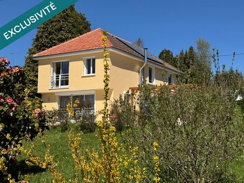 Maison d'architecte neuve , sa piscine et sa vue !