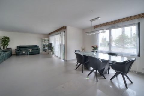 Appartement T6 de standing avec grande terrasse