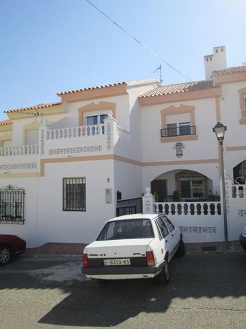 A large modern ,clean ,well maintained duplex town house for sale in the heart of the village of Oria here in Almeria Province. Located on a quiet street, the house is distributed on two floors, the ground floor consists of a small lounge, toilet wit...