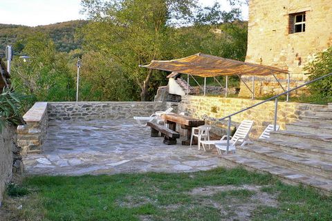 Why stay here? Located only 1 km away from the lake in Magione in the Umbria region, this cottage is perfect for a weekend. Ideal for a group of friends or families, it offers a private furnished garden for you to plan a barbecue on an autumn night. ...