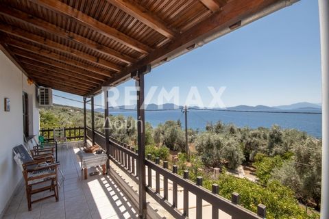 Real estate consultant Christodoulou Andreas. Available for sale in Kalamos Pelion, exclusively from our team, apartment - country house with a large balcony and a very nice view of the Pagasitikos gulf just 200 meters from the beaches of the settlem...