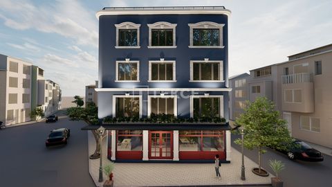 Immeuble Meublé Avec Café au Rez-de-Chaussée et Appartement aux 3 Étages Supérieurs à Fatih Istanbul Le bâtiment, dont le rez-de-chaussée est un café, est situé dans le district de Fatih à Istanbul, à fort trafic piétonnier. La région est un district...