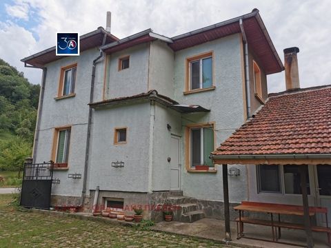 ''Address'' real estate sells you a cozy and spacious house in the village of Terziysko, located near the river. The house is two-storey and offers a comfortable stay and wonderful scenery next door. The built-up area of the house is 86.00 sq.m, whic...