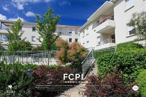 FCPI Bonnefoy Immobilier vous propose en exclusivité cet appartement T2 d’une surface de 42,41 m2 situé au deuxième étage dans une résidence sécurisée sur la commune de Poitiers. Actuellement loué 502,95 € CC, date de fin de bail : 08/07/2025. Idéal ...